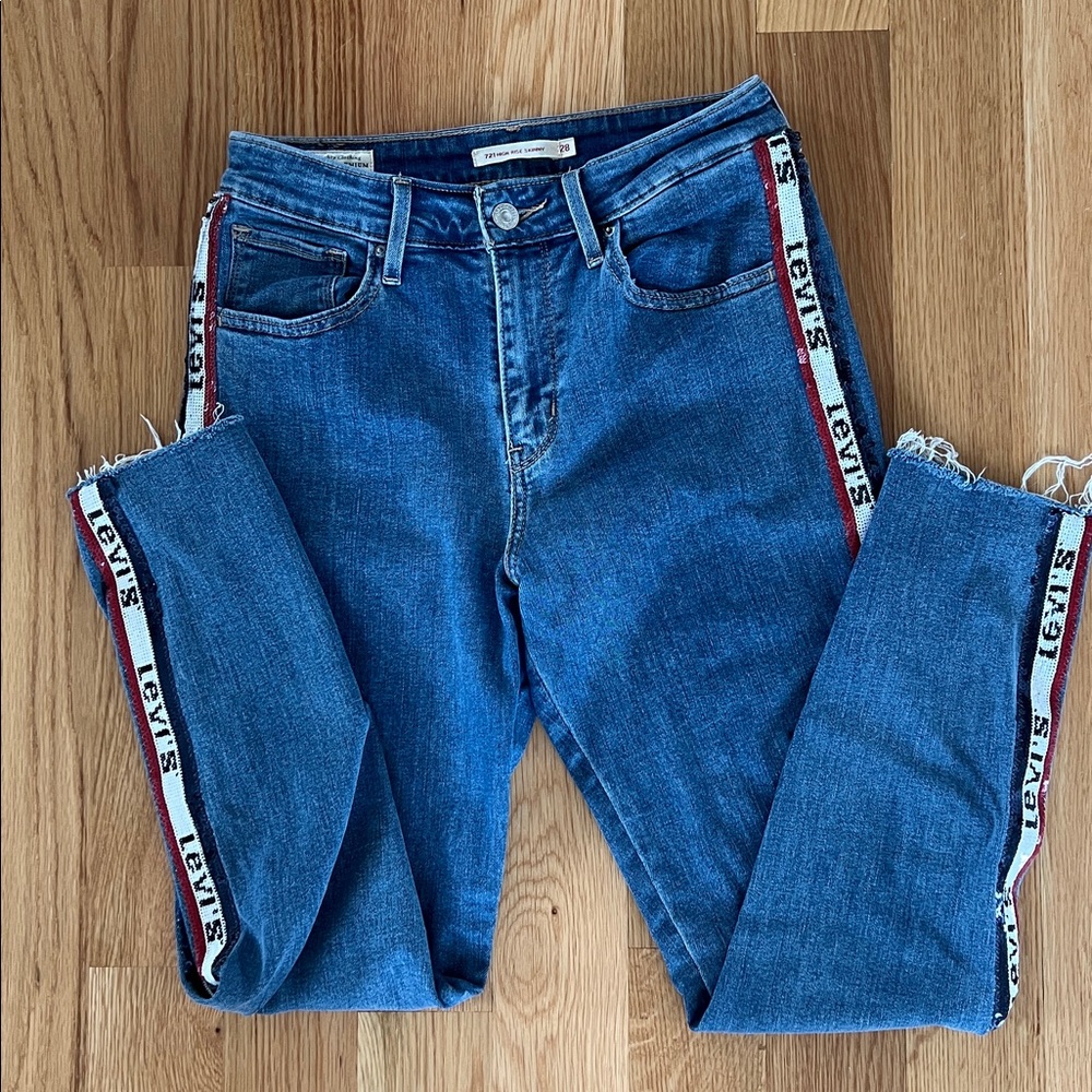 Levi’s Premium 721 High Rise Skinny Jeans Logo Tape Raw Hem Size 28
